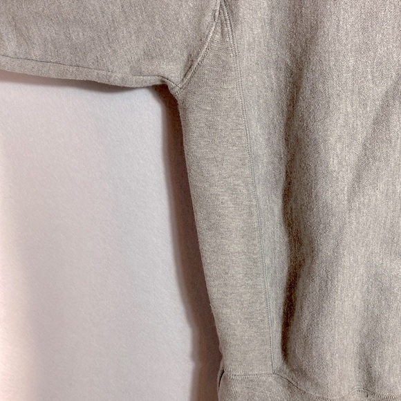 Champion Reverse Weave Unisex Heather Gray Crewneck Pink Logo size Medium - Picture 13 of 13